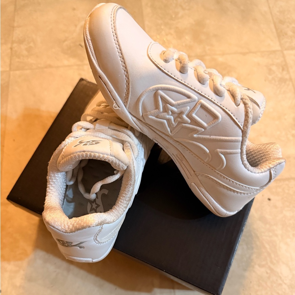 Girls Gk Snap Cheer Shoes